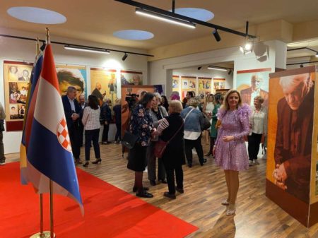 „Pamtim samo sretne dane: Izložba o Kemalu Montenu otvorena u Zagrebu