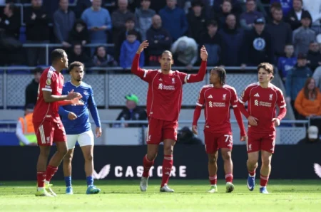 Liverpool pobijedio Everton golom Van Dijka u 10. minutu nadoknade vremena