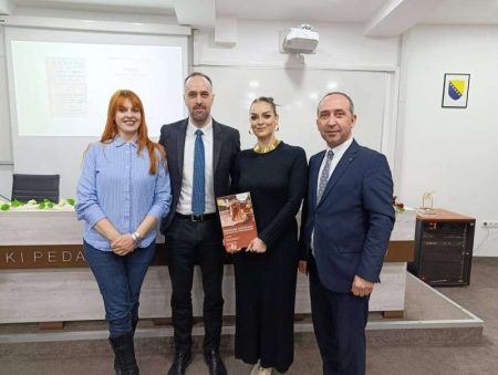 U Bihaću predstavljen priručnik za učenje bosanskog jezika za strance