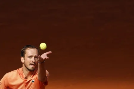 Medvedev, Cerundolo i Tsitsipas u osmini finala mastersa u Madridu