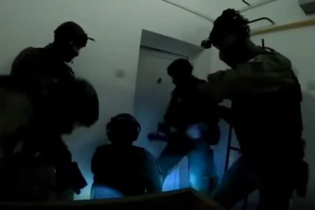 Optužena skupina koja je namjeravala prokrijumčariti 9,5 tona kokaina i marihuane Optužena skupina koja je namjeravala prokrijumčariti 9,5 tona kokaina i marihuane