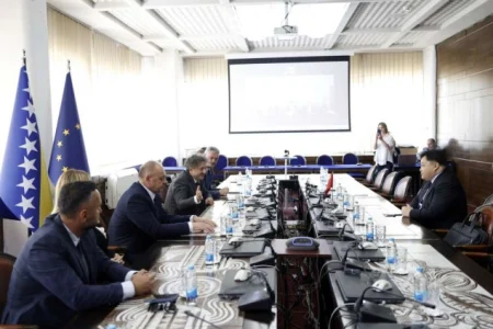 Nikšić, predstavnici Sinopharma i Ambasade Kine o milionskim investicijama u KCUS i bolnicu u Livnu