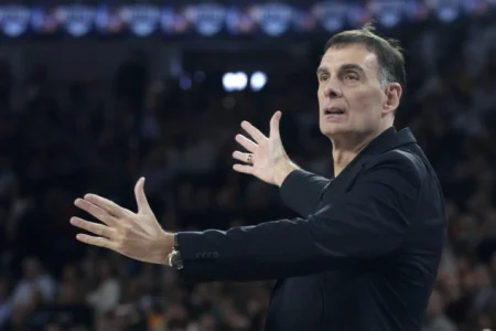 Olympiacos slavio na gostovanju u Sofiji protiv Hapoela