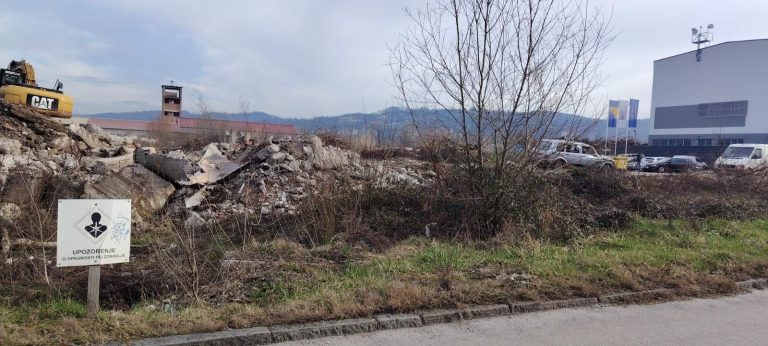 Piralin pred izbore, piralen u zemlji: Naučnik i direktor IDDEEA-e Almir Badnjević tvrdi da ne zna za studije koje godinama upozoravaju na otrov u Incelu Piralin pred izbore, piralen u zemlji: Naučnik i direktor IDDEEA-e Almir Badnjević tvrdi da ne zna za studije koje godinama upozoravaju na otrov u Incelu