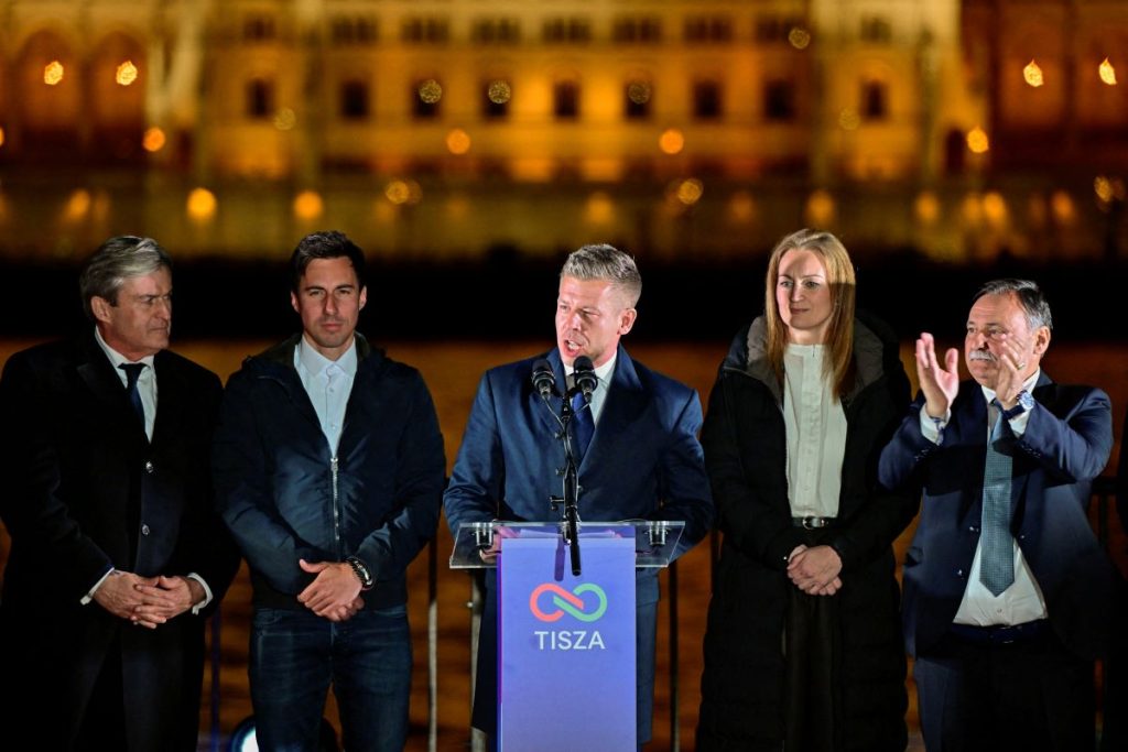 Pješačio je 250 kilometara da dođe do glasača – kako je Peter Magyar iznutra srušio Orbanovu vlast