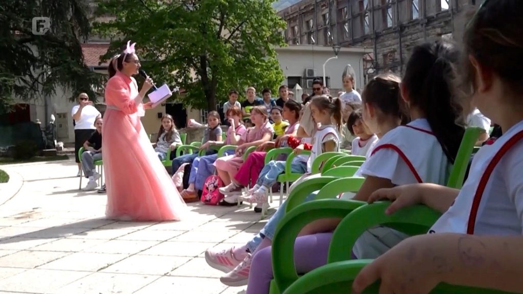 Sajam knjige na otvorenom oduševio Mostarce