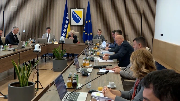 BiH bez budžeta i reformi još daleko od EU sredstava BiH bez budžeta i reformi još daleko od EU sredstava