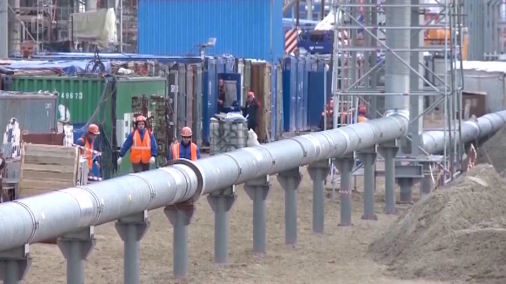 Južnom bi trebao poteći američki, a čiji će kroz cijevi Istočne interkonekcije?