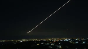 Kuvajt pozvao građane da ostanu kod kuće tokom noći usred regionalne eskalacije