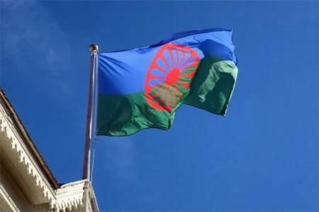 Međunarodni dan Roma: Upozorenje na duboku diskriminaciju i poziv na hitne reforme u Bosni i Hercegovini