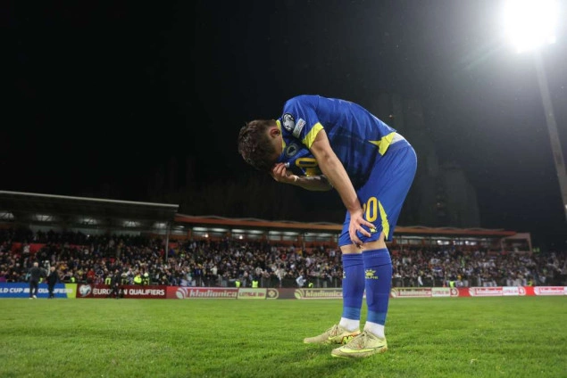 Brojne čestitke nogometnoj reprezentaciji nakon plasmana na Svjetsko prvenstvo Brojne čestitke nogometnoj reprezentaciji nakon plasmana na Svjetsko prvenstvo