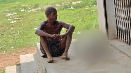 Muškarac u Indiji donio skeletne ostatke sestre u banku kako bi dokazao njenu smrt