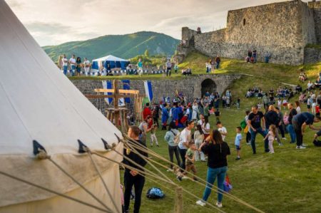 Dani srednjovjekovlja u Jajcu: Krunidba, radionice i povijesni prikazi u središtu programa