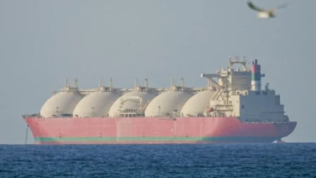 Obustavljen promet tankera kroz Hormuški moreuz nakon izraelskih napada