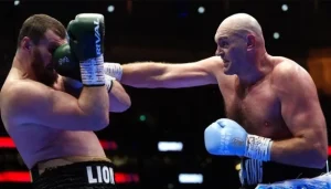 Tyson Fury se vratio boksu pobjedom, pa prozvao Anthonyja Joshuu