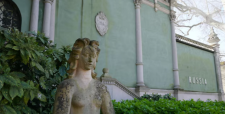 Žiri Venecijanskog bijenala podnio kolektivnu ostavku poslije kontroverze o učešću Rusije