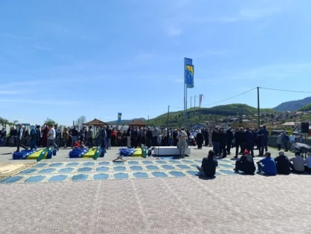 U Vlasenici klanjana dženaza za šest žrtava agresije na BiH: Opomena i poziv na istinu i pravdu