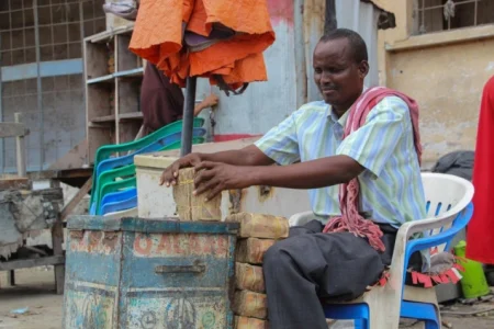 Kao da smo preko noći bankrotirali: Siromašni Somalijci trpe dok gomile bezvrijednih šilinga rastu