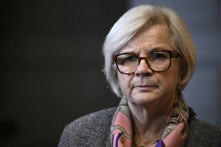 Francuska i Britanija pripremaju misiju uklanjanja mina u Hormuškom moreuzu Francuska i Britanija pripremaju misiju uklanjanja mina u Hormuškom moreuzu