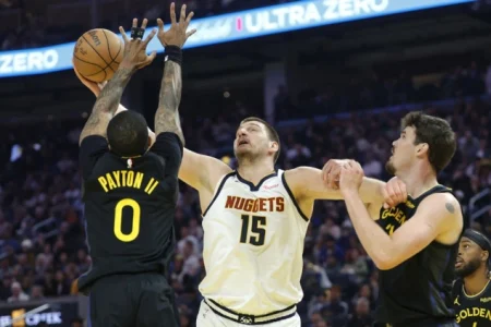 Jokić izabran u idealnu petorku NBA lige Jokić izabran u idealnu petorku NBA lige