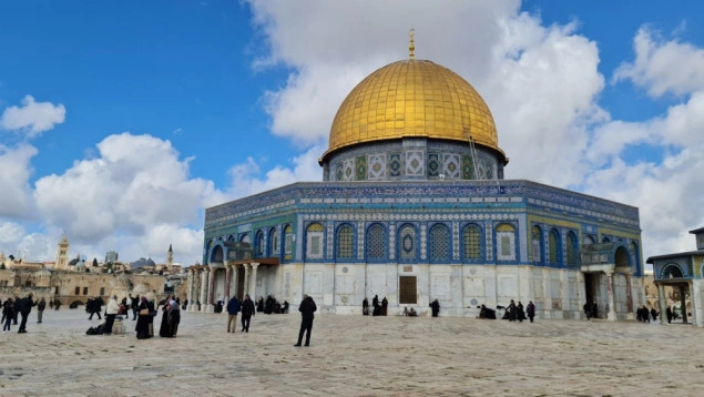 MEE: SAD i Izrael aktivno rade na ukidanju jordanskog nadzora nad džamijom Al-Aksa MEE: SAD i Izrael aktivno rade na ukidanju jordanskog nadzora nad džamijom Al-Aksa