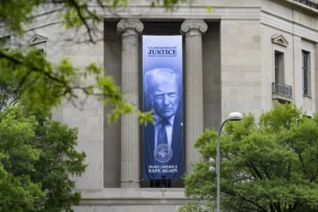 Trumpove žalbe zbog curenja informacija o ratu s Iranom pokrenule agresivnu istragu
