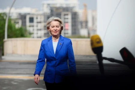 Von der Leyen pred samit Evropske političke zajednice: Razgovaraćemo o nezavisnoj Evropi