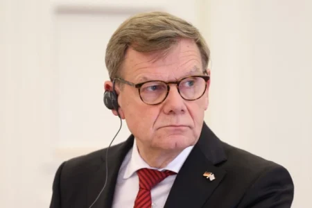 Njemačka poziva na jači NATO i veću evropsku odgovornost za odbranu Njemačka poziva na jači NATO i veću evropsku odgovornost za odbranu
