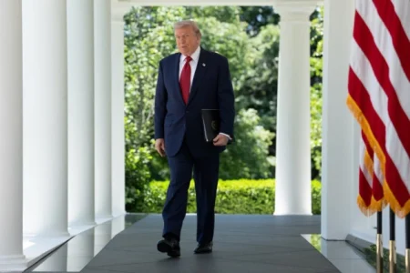 Trump: Hantavirus se ne prenosi se lako kao COVID