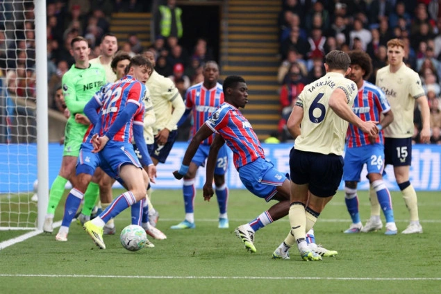 Neriješeno u duelima Nottingham Foresta i Newcastlea, Crystal Palacea i Evertona te Burnleyja i Aston Ville u Premier ligi Neriješeno u duelima Nottingham Foresta i Newcastlea, Crystal Palacea i Evertona te Burnleyja i Aston Ville u Premier ligi