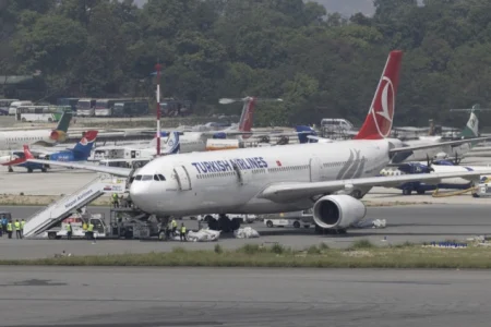 Avion Turkish Airlinesa se zapalio pri slijetanju u Nepalu, nema povrijeđenih