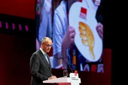 Nismo uspjeli modernizirati našu zemlju: Merz poručio sindikatima u napetom govoru