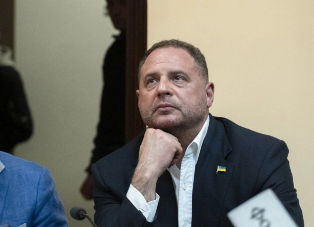Bivši šef kabineta ukrajinskog predsjednika pušten uz kauciju Bivši šef kabineta ukrajinskog predsjednika pušten uz kauciju