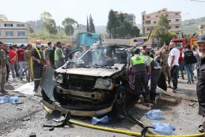 Izraelci dronovima gađali vozila na autoputu južno od Bejruta, poginulo osam osoba
