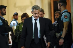 Francuski tužioci traže sedam godina zatvora za Sarkozyja