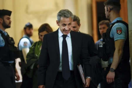 Francuski tužioci traže sedam godina zatvora za Sarkozyja