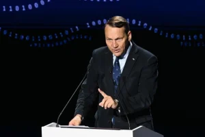 Sikorski upozorio na veliku oluju: Svijet ulazi u period duboke nestabilnosti