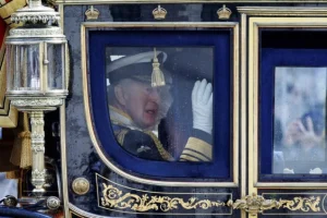 Kraljev govor otvorio novu parlamentarnu sjednicu u Velikoj Britaniji