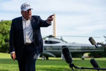Trump saziva tim za nacionalnu sigurnost: Razmatraju se vojne akcije protiv Irana