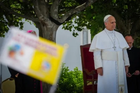 Papa Lav osudio beskrupulozne zagađivače na smrtonosnoj deponiji povezanoj s mafijom Papa Lav osudio beskrupulozne zagađivače na smrtonosnoj deponiji povezanoj s mafijom
