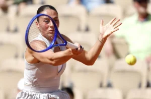 Počeo Roland Garros, pobjede Kostyuk i Bouzkove Počeo Roland Garros, pobjede Kostyuk i Bouzkove