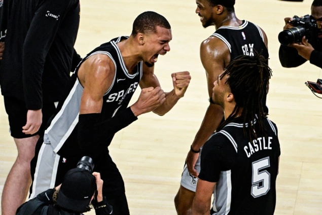 Spursi nakon 12 godina izborili NBA finale, čeka ih okršaj s Knicksima Spursi nakon 12 godina izborili NBA finale, čeka ih okršaj s Knicksima