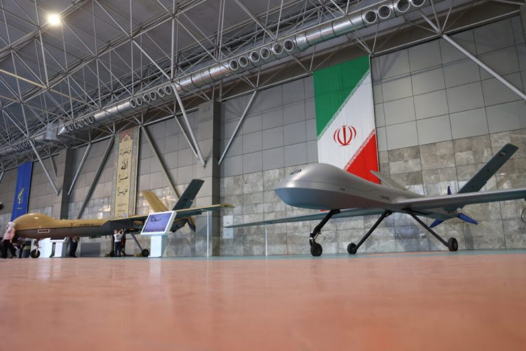 SAD uvodi nove sankcije mreži koja opskrbljuje Iran oružjem i komponentama za dronove SAD uvodi nove sankcije mreži koja opskrbljuje Iran oružjem i komponentama za dronove