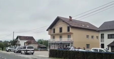 https://www.nezavisne.com/novosti/hronika/Uhapsen-osumnjiceni-za-pucnjavu-u-Kiseljaku-prevezen-u-bolnicu/965497 https://www.nezavisne.com/novosti/hronika/Uhapsen-osumnjiceni-za-pucnjavu-u-Kiseljaku-prevezen-u-bolnicu/965497