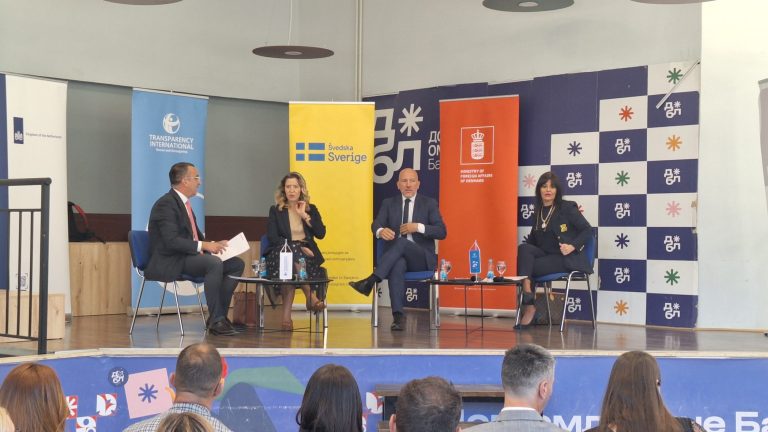Pravosuđe u BiH i Srbiji pod pritiskom izvršne vlasti Pravosuđe u BiH i Srbiji pod pritiskom izvršne vlasti