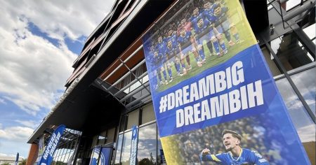https://www.nezavisne.com/sport/fudbal/Zmajevi-pocinju-misiju-Mundijal-2026-FOTO/966352 https://www.nezavisne.com/sport/fudbal/Zmajevi-pocinju-misiju-Mundijal-2026-FOTO/966352