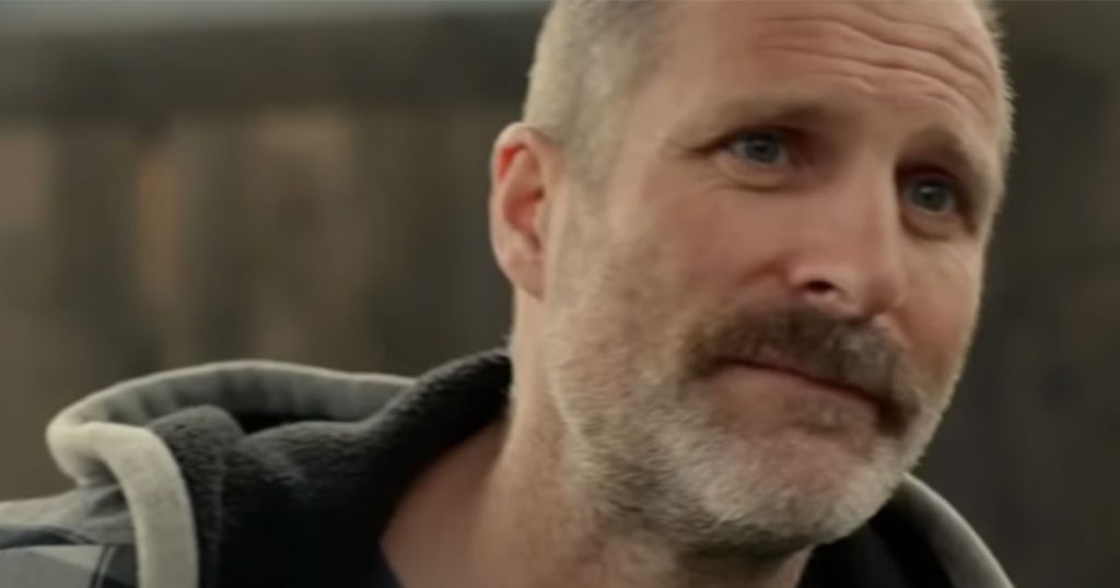 https://www.nezavisne.com/kultura/film/Glumac-iz-Netflixove-serije-pronadjen-mrtav-Policija-otkrila-jezive-detalje/966404