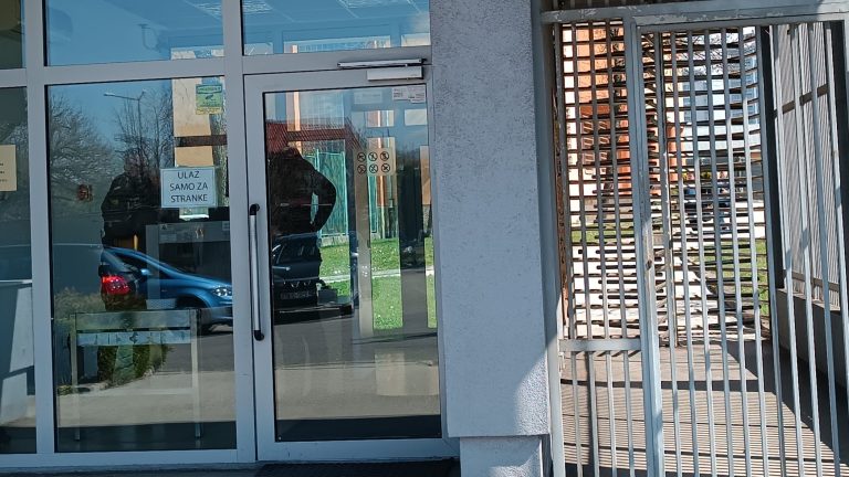 Oslobođeni za zločin u Štrpcima traži više od 140.000 KM naknade