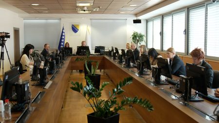 EU prijeti obustavom podrške, VSTV tvrdi da se može finansirati sam