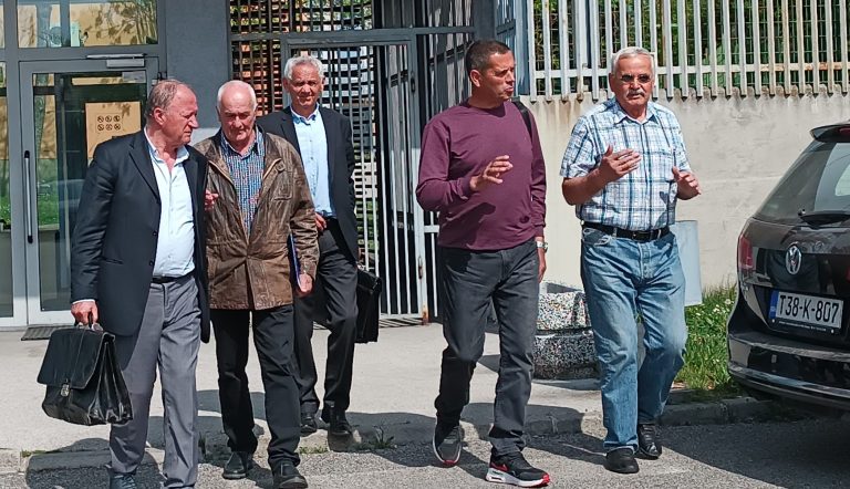 Vujović Ratko i ostali: Obezbjeđivanje prostora za ukop leševa